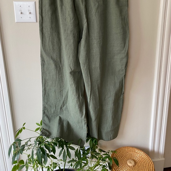 Hey! Wide Leg Pants! 💚 - Picture 3 of 4